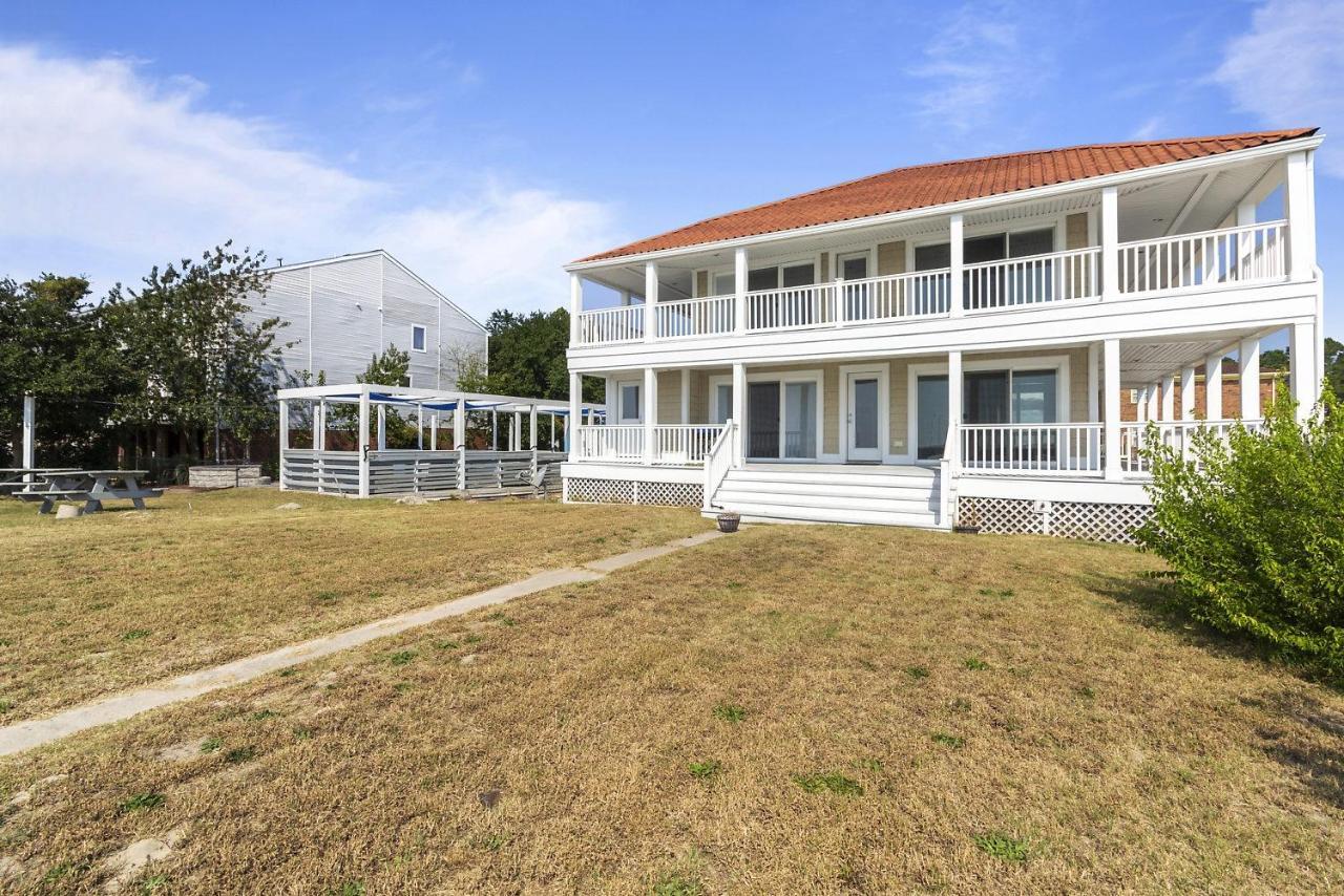 Water Front Delight On The Bay Home Norfolk Exterior photo