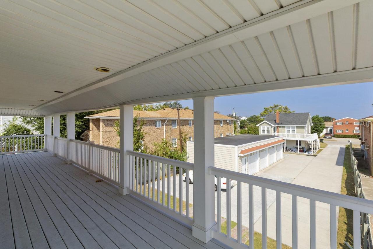 Water Front Delight On The Bay Home Norfolk Exterior photo