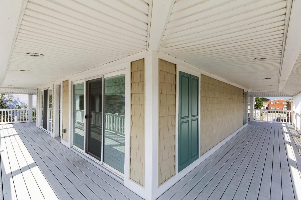 Water Front Delight On The Bay Home Norfolk Exterior photo